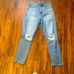 AE Mom Jean size 2